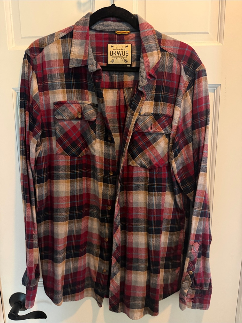 Dravus Men's Red Plaid Long-Sleeve Button-Down Shirt